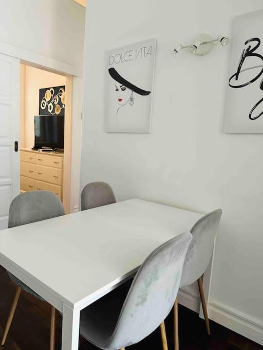 Luxury Flat In Downtown With Free Parking * Budapest