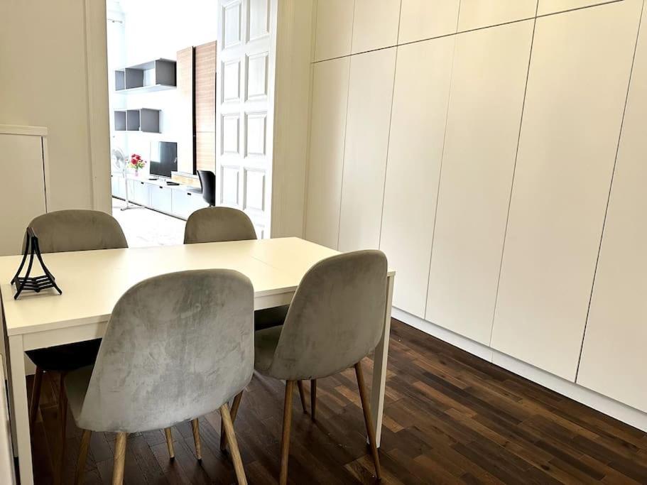 Luxury Flat In Downtown With Free Parking * Budapest