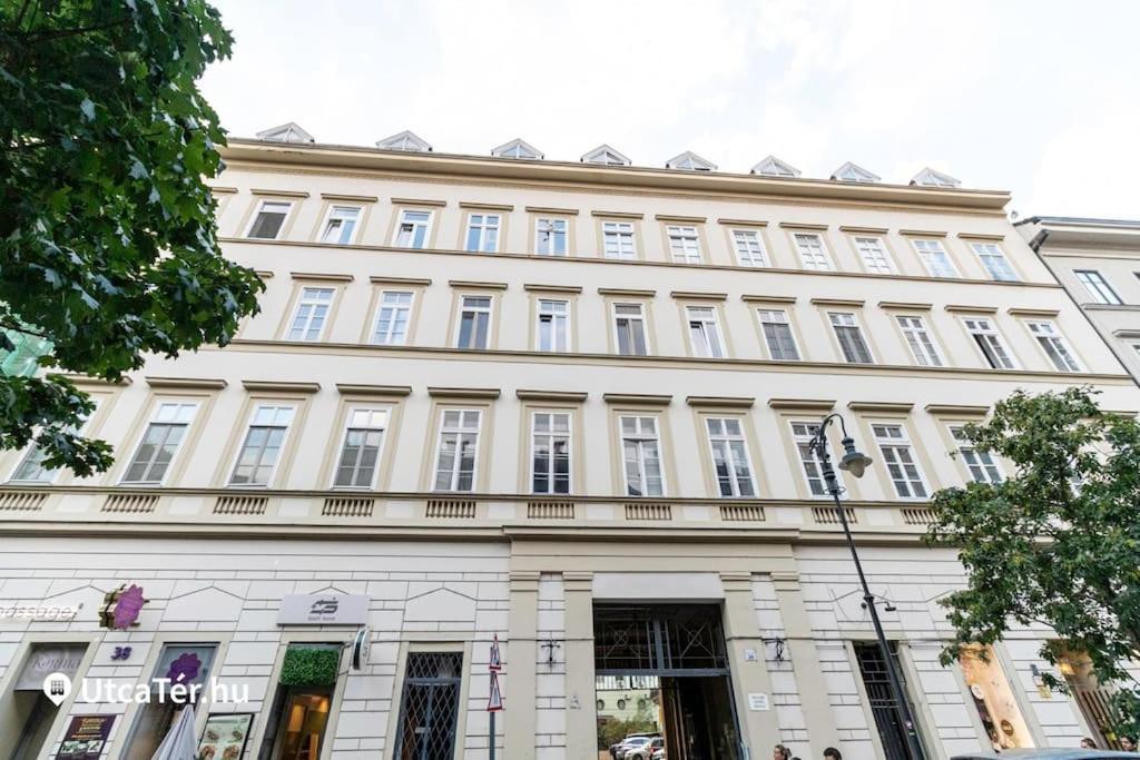 Luxury Flat In Downtown With Free Parking Apartment *